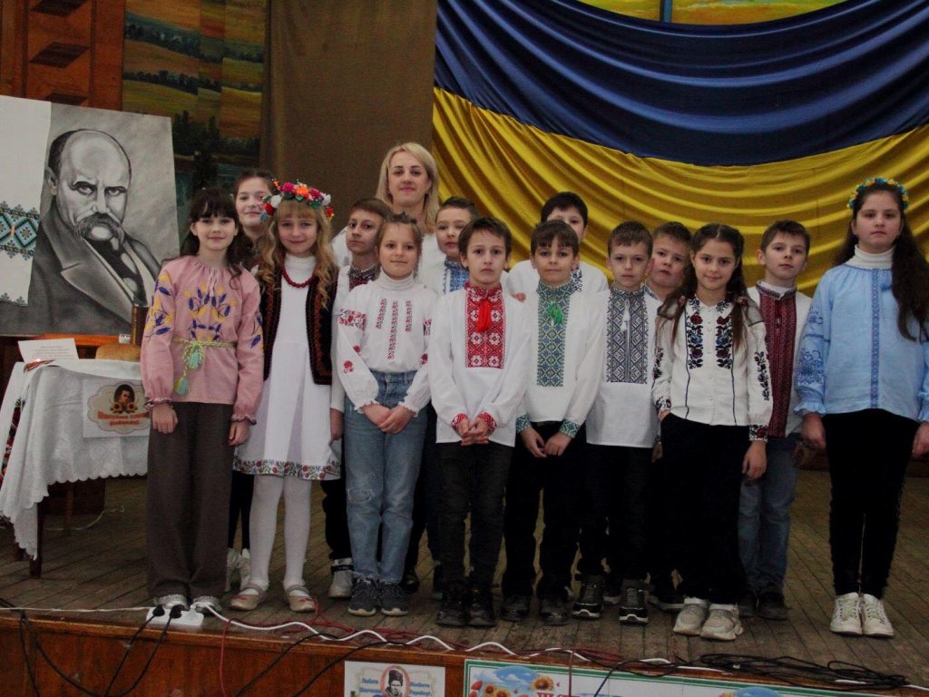 Свято присвячене 210 річниці з дня народження Тараса Григоровича Шевченка організували учні 4-А класу
